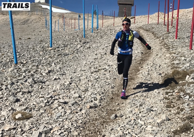 Photos Trail du Ventoux 2017- Fred Bousseau - Amandine ferrato après le sommet